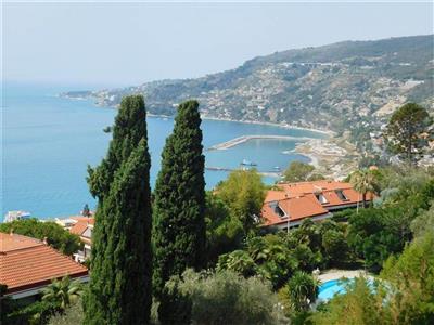 appartamento in vendita ad Imperia