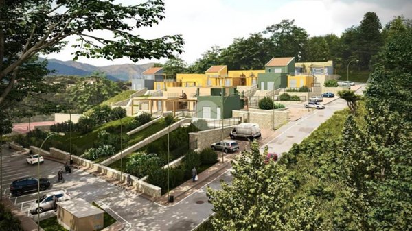 casa indipendente in vendita ad Imperia
