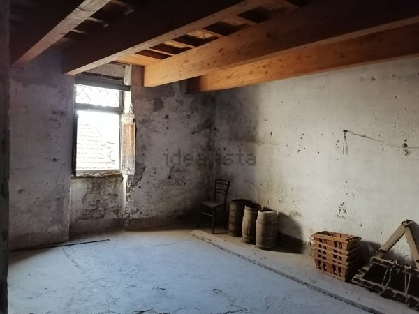 casa indipendente in vendita ad Imperia