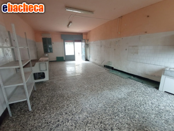 appartamento in vendita ad Imperia in zona Costa d'Oneglia