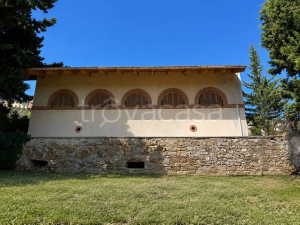 casa indipendente in vendita ad Imperia in zona Poggi