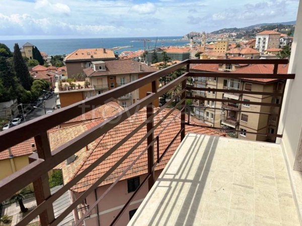 appartamento in vendita ad Imperia in zona Oneglia