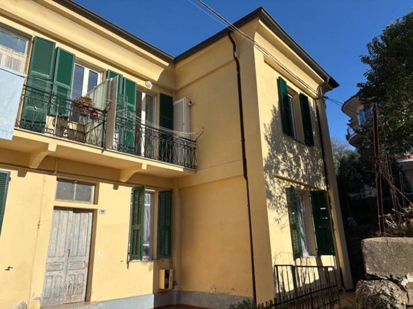 appartamento in vendita ad Imperia in zona Porto Maurizio