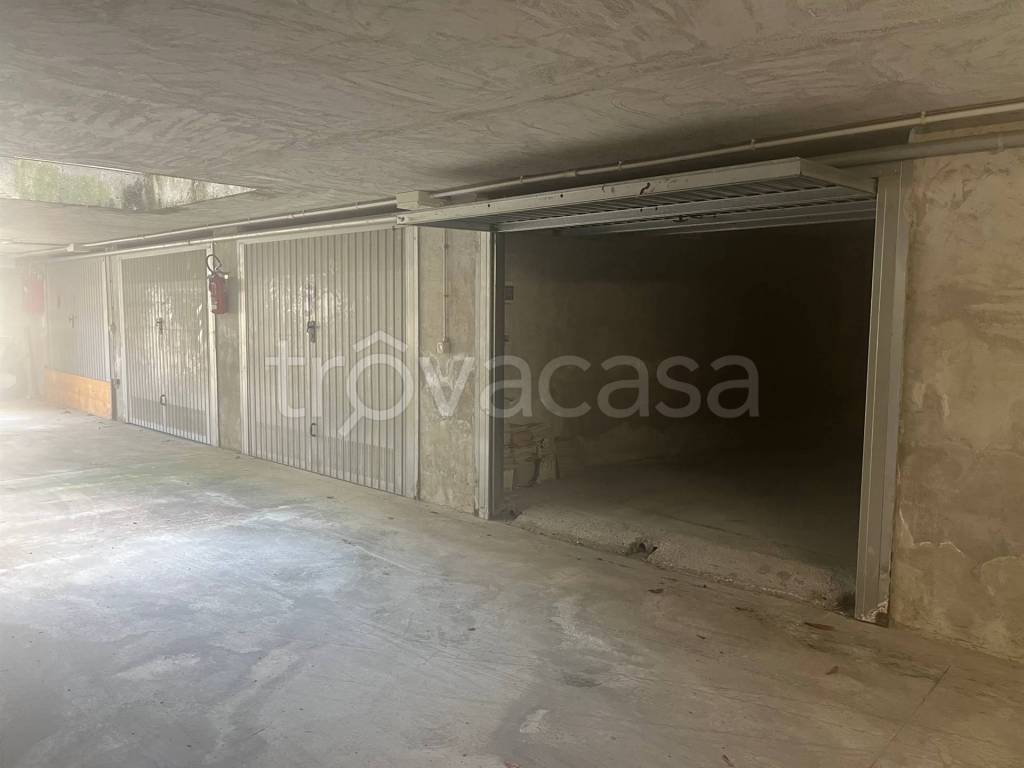 casa semindipendente in vendita ad Imperia in zona Porto Maurizio