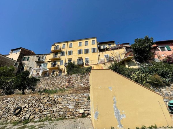 appartamento in vendita ad Imperia in zona Oneglia
