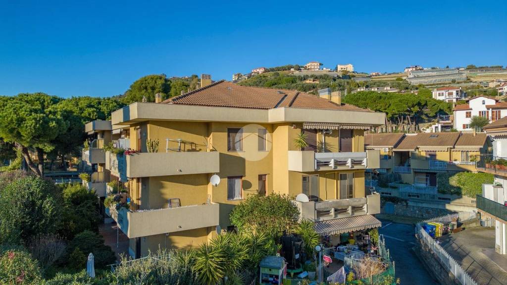 appartamento in vendita ad Imperia