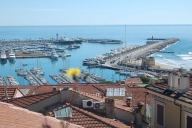 appartamento in vendita ad Imperia in zona Porto Maurizio