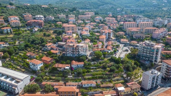 appartamento in vendita ad Imperia