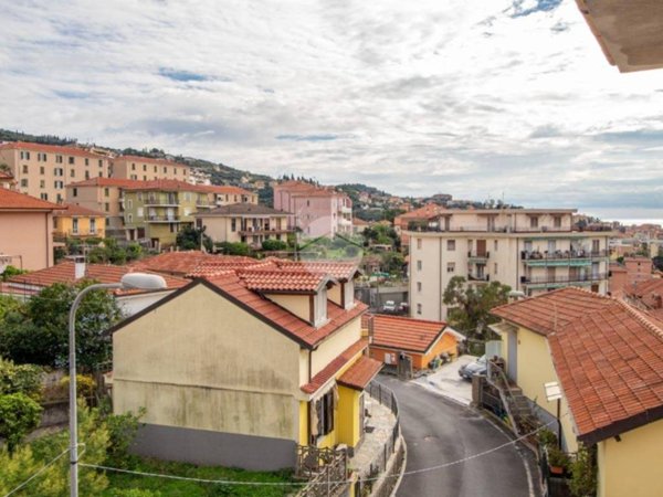 appartamento in vendita ad Imperia