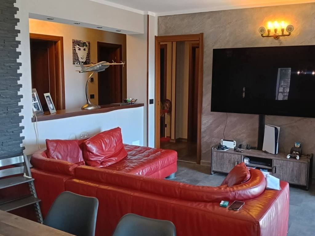 casa indipendente in vendita ad Imperia