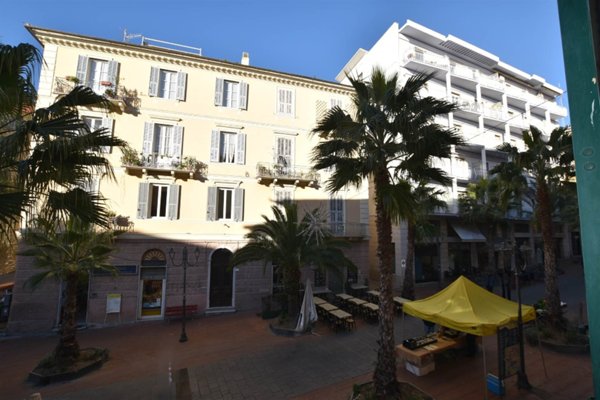 appartamento in vendita ad Imperia in zona Porto Maurizio