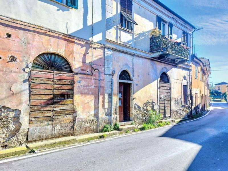 appartamento in vendita ad Imperia in zona Oneglia