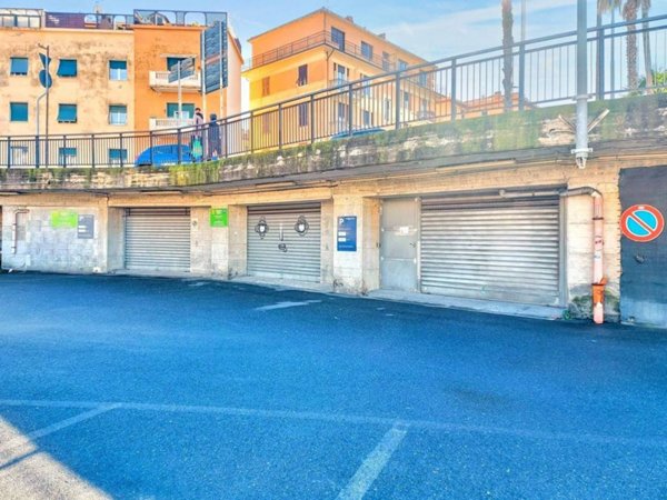 appartamento in vendita ad Imperia in zona Porto Maurizio