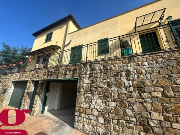 appartamento in vendita ad Imperia in zona Cantalupo