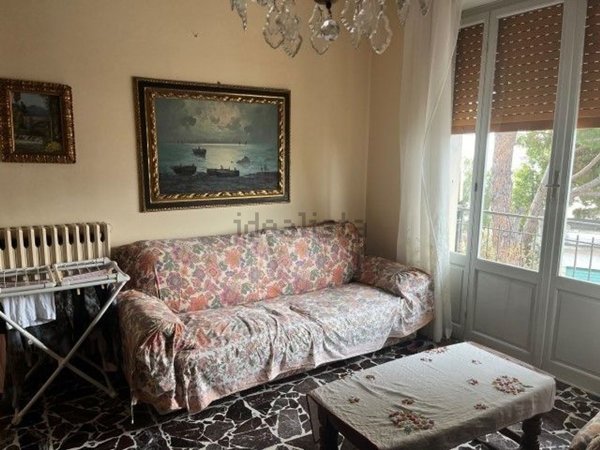 appartamento in vendita ad Imperia in zona Porto Maurizio