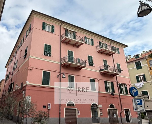 appartamento in vendita ad Imperia in zona Oneglia