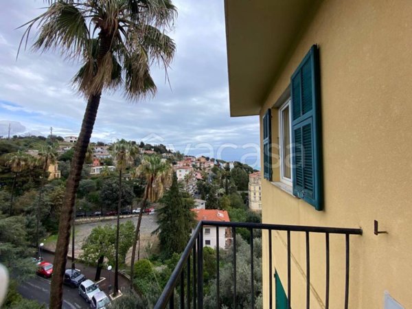 appartamento in vendita ad Imperia in zona Porto Maurizio
