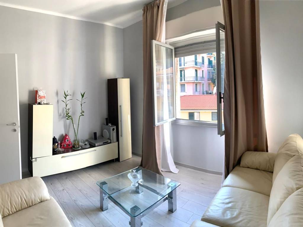 appartamento in vendita ad Imperia in zona Oneglia