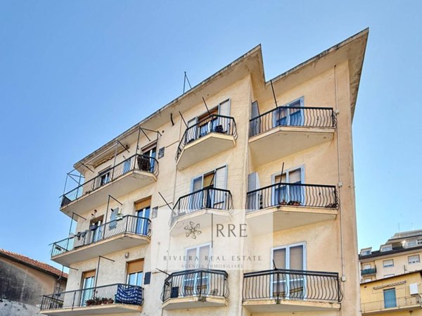 appartamento in vendita ad Imperia