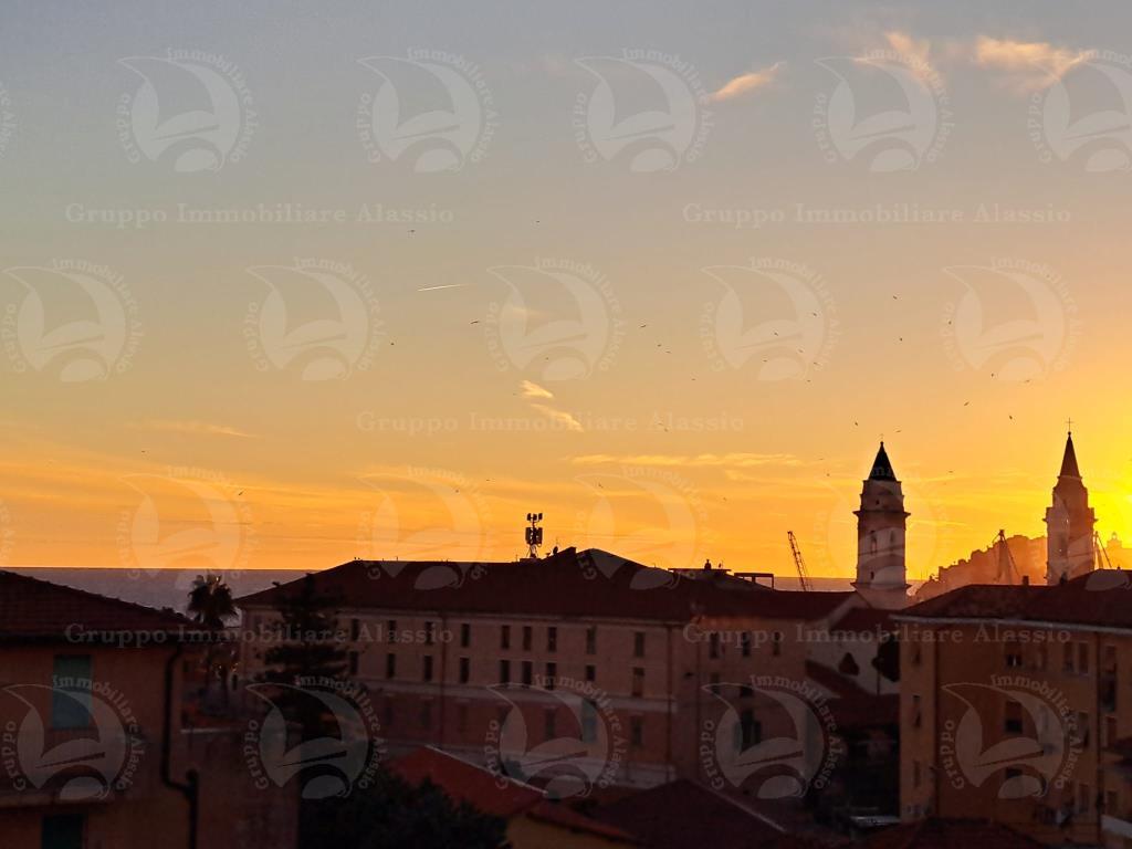 appartamento in vendita ad Imperia