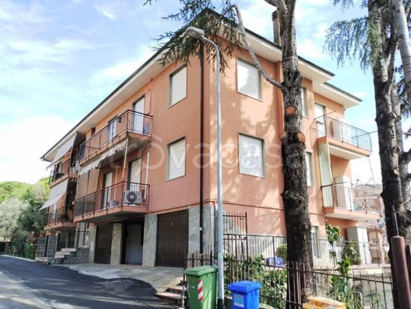 appartamento in vendita ad Imperia in zona Porto Maurizio