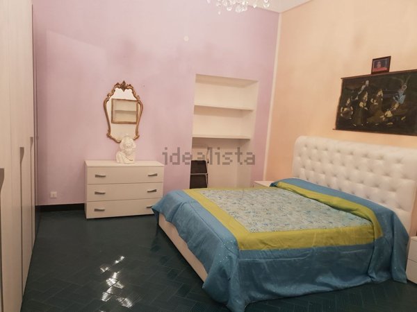 appartamento in vendita ad Imperia in zona Porto Maurizio