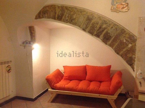 appartamento in vendita ad Imperia in zona Poggi