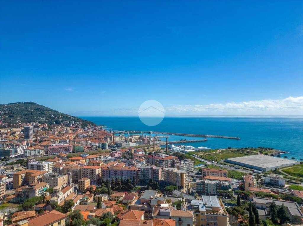 terreno edificabile in vendita ad Imperia in zona Oneglia