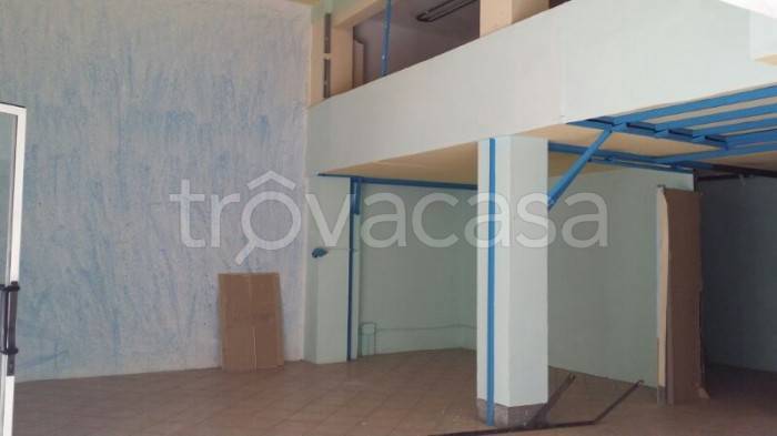 negozio in vendita ad Imperia in zona Porto Maurizio