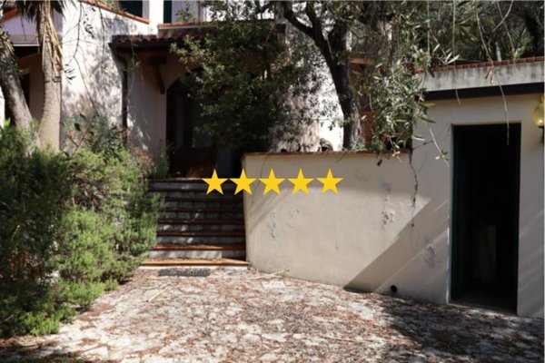 appartamento in vendita ad Imperia in zona Porto Maurizio