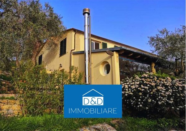 casa indipendente in vendita ad Imperia