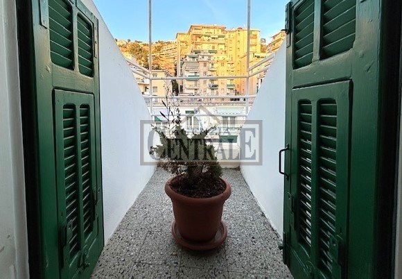 appartamento in vendita ad Imperia in zona Oneglia