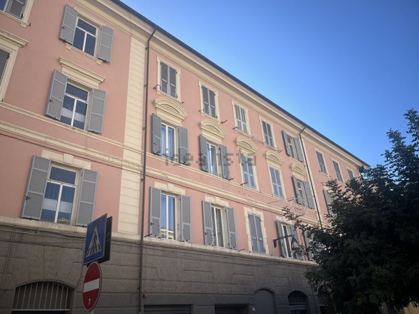 appartamento in vendita ad Imperia in zona Oneglia