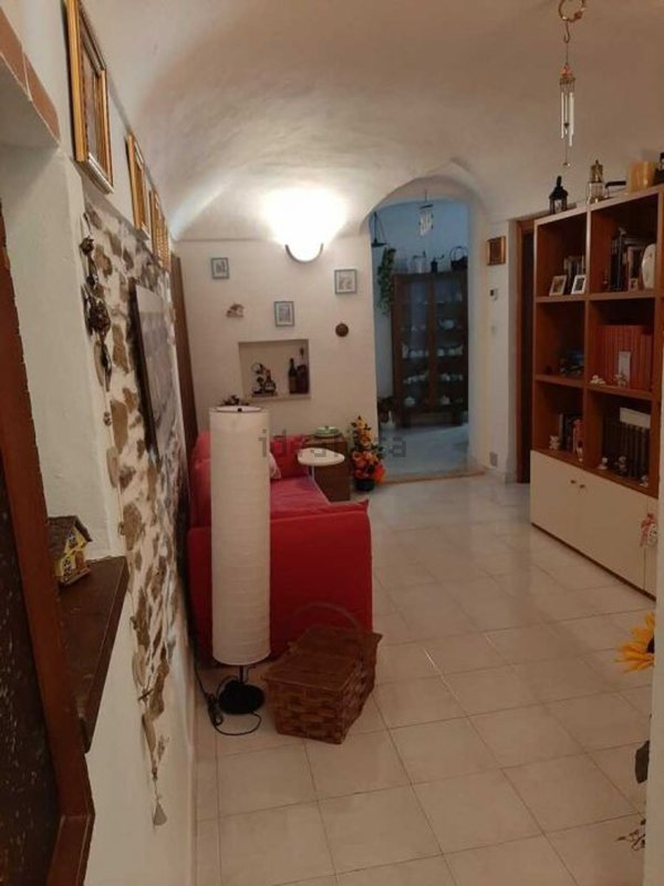 appartamento in vendita ad Imperia in zona Oneglia