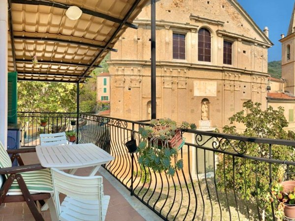 appartamento in vendita ad Imperia in zona Moltedo
