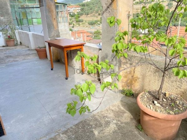 appartamento in vendita ad Imperia