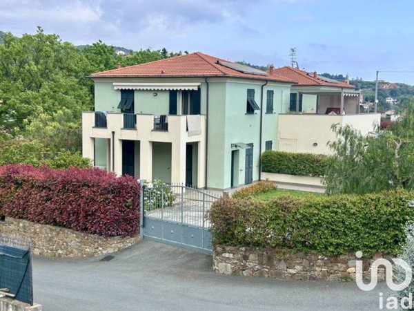 appartamento in vendita ad Imperia in zona Porto Maurizio