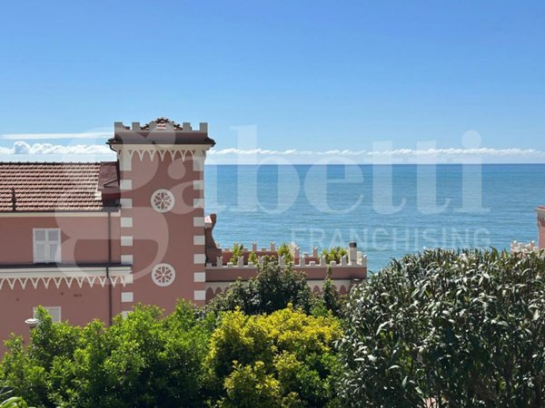 appartamento in vendita ad Imperia