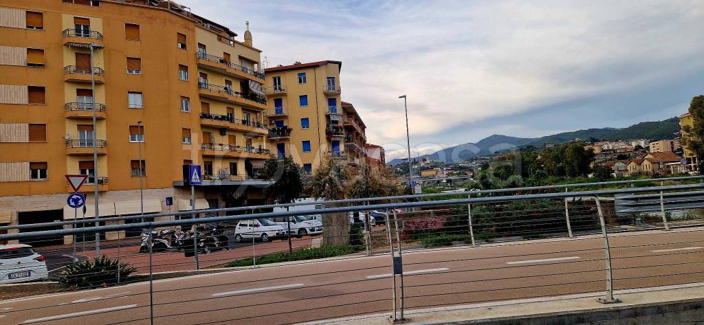 appartamento in vendita ad Imperia in zona Porto Maurizio