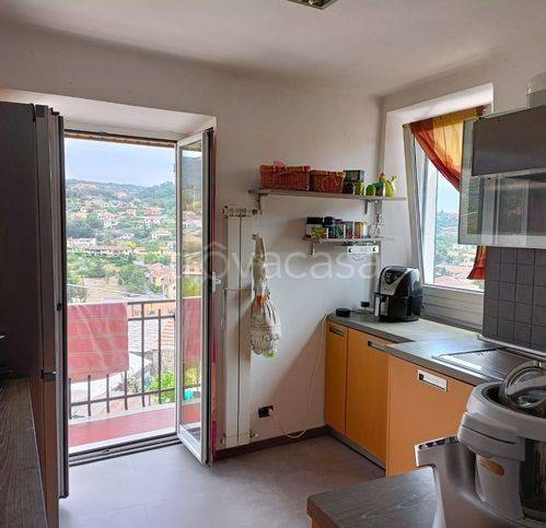 appartamento in vendita ad Imperia