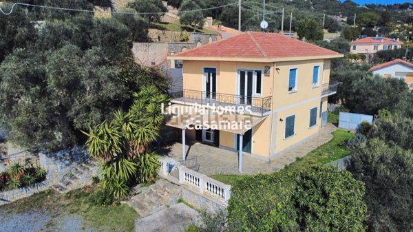 appartamento in vendita ad Imperia