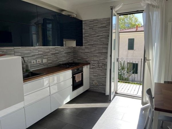 appartamento in vendita ad Imperia in zona Porto Maurizio