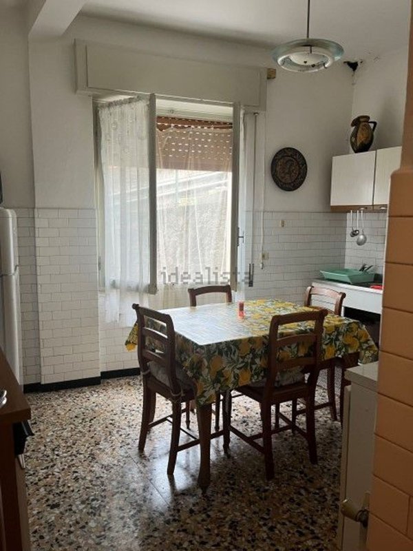 appartamento in vendita ad Imperia in zona Porto Maurizio