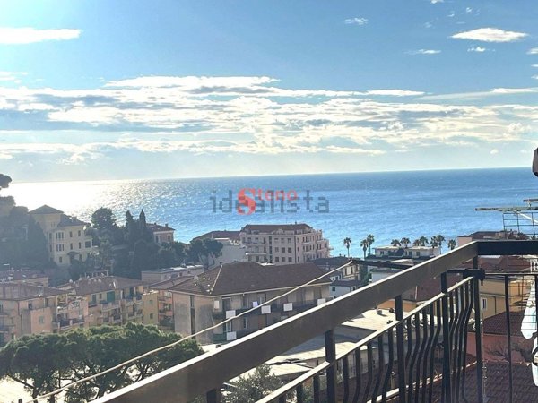 appartamento in vendita ad Imperia in zona Oneglia
