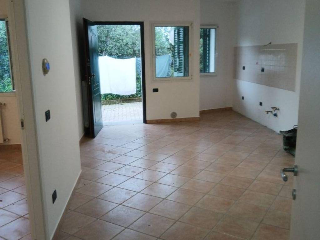 appartamento in vendita ad Imperia in zona Moltedo