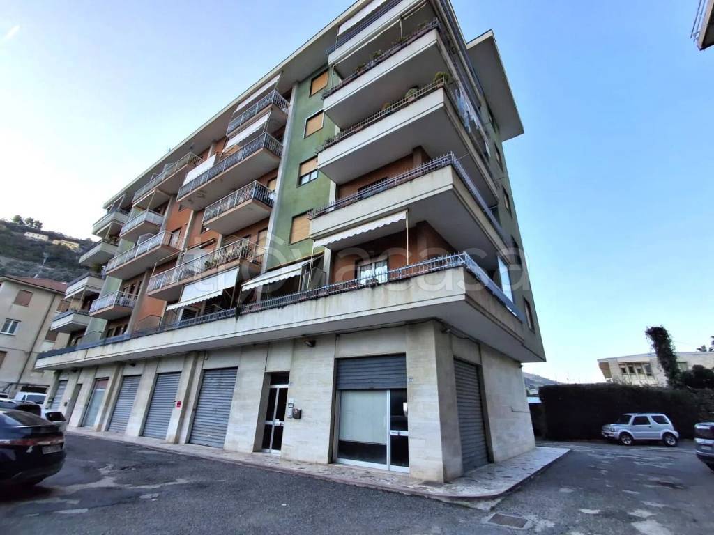 monolocale in vendita ad Imperia in zona Oneglia