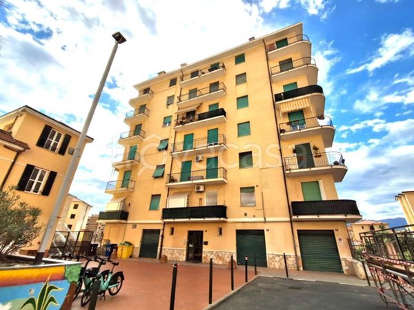 appartamento in vendita ad Imperia in zona Porto Maurizio