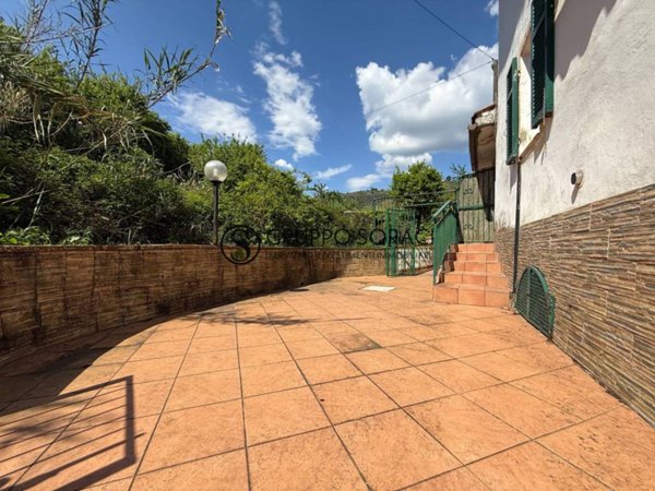 appartamento in vendita ad Imperia in zona Torrazza / Clavi