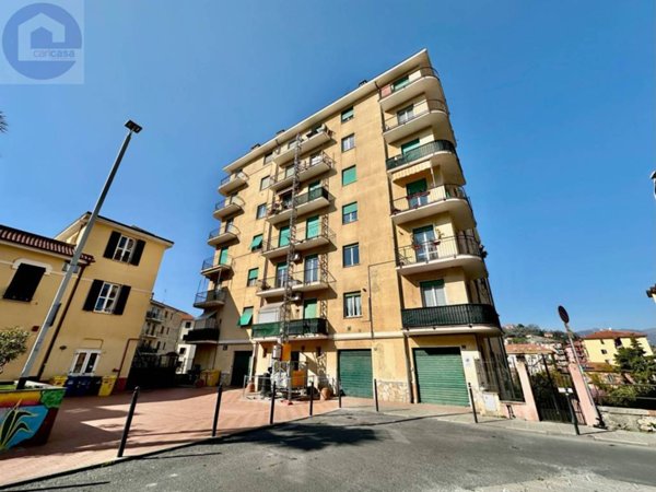 appartamento in vendita ad Imperia in zona Porto Maurizio