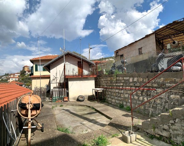 appartamento in vendita ad Imperia in zona Oneglia